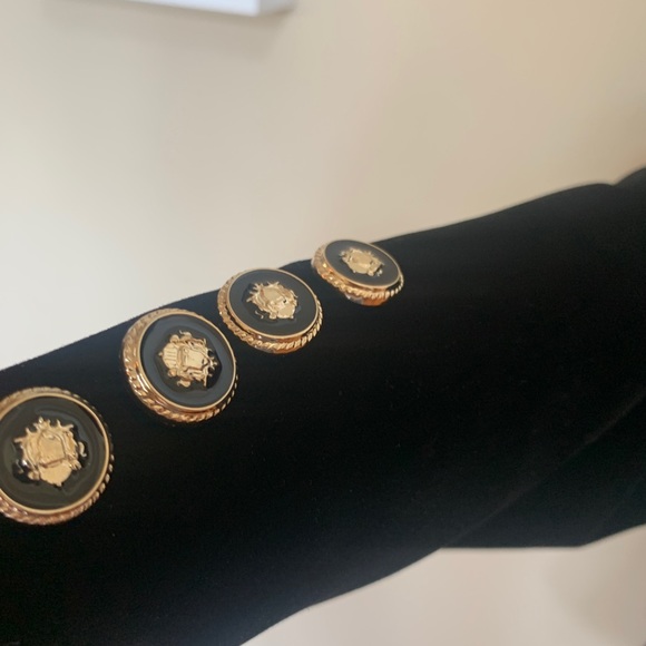 Sarah Ashley Blazer - Picture 7 of 8